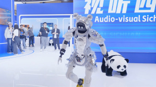 不让我断奶他天早上要吃奶正常吗